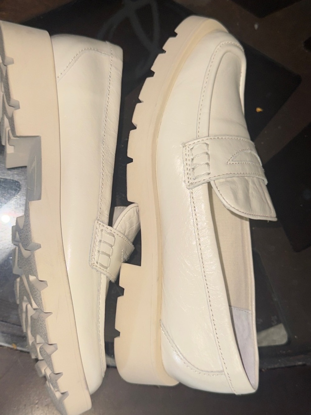 Dolce Vita Women’s Cream w/hint of sheen  Penny Loafers (8) - Picture 3 of 9